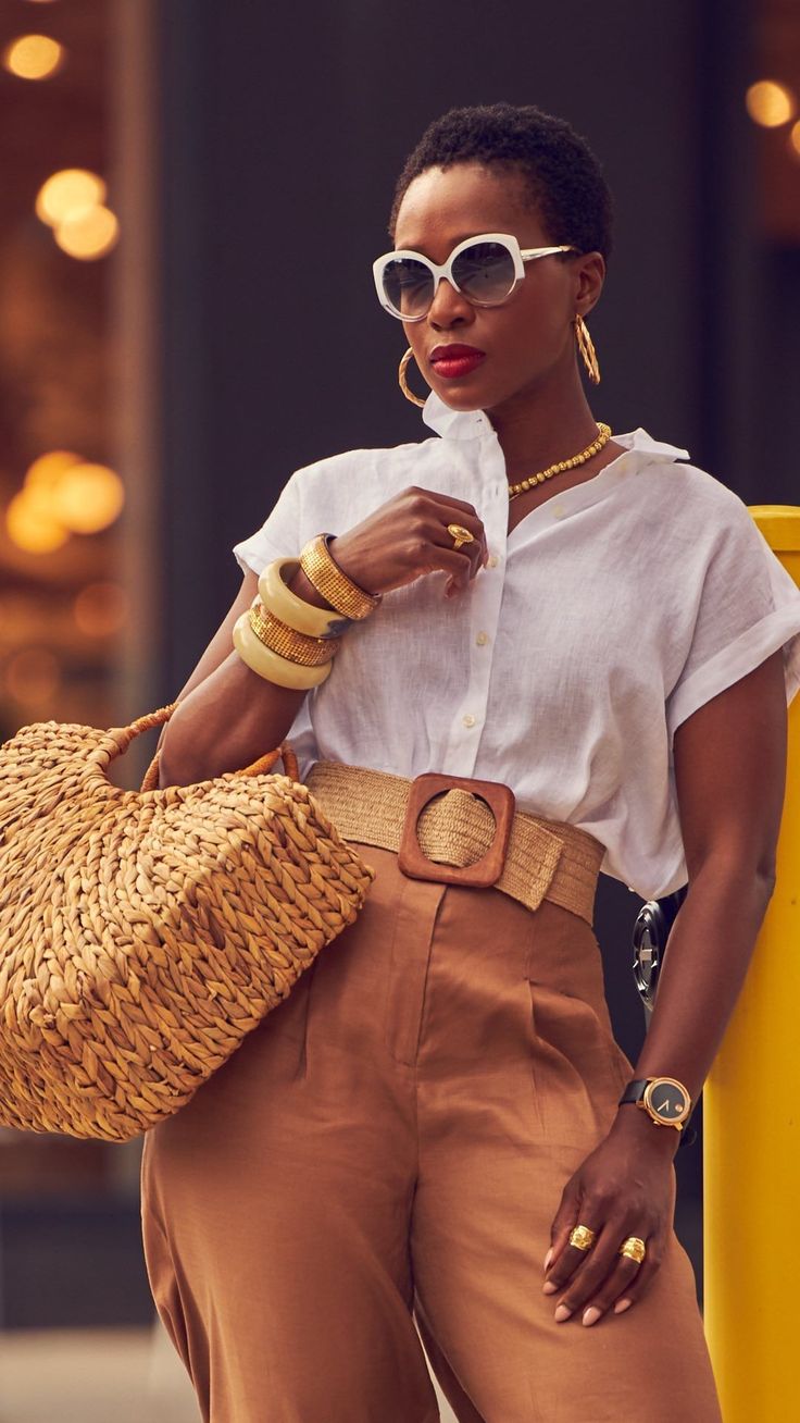 People of the white flag dressed in white linen attire
